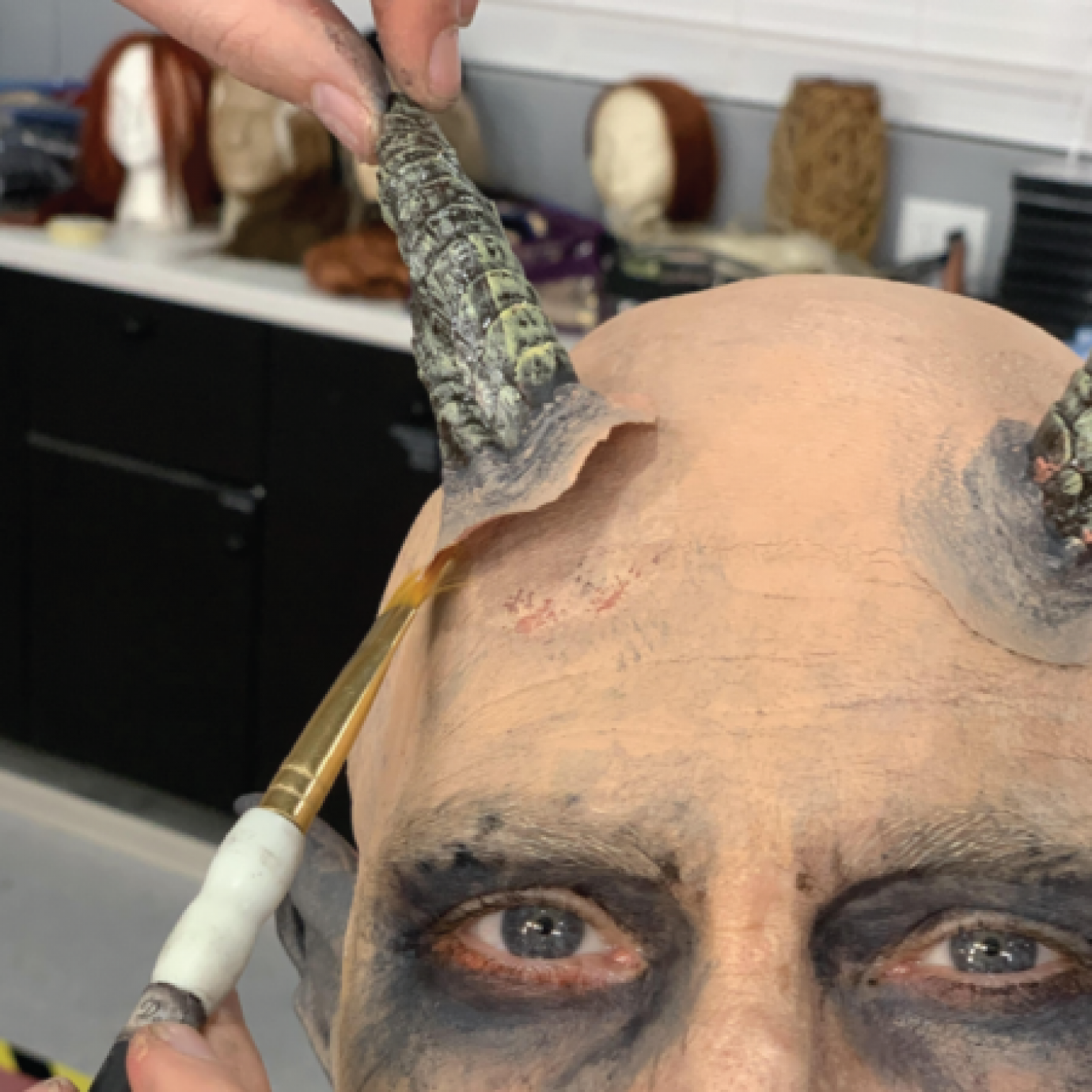 Acrylic Adhesive Remover - Black Label Latex 4 Acrylic Adhesive Remover - Black Label Latex - Image 2